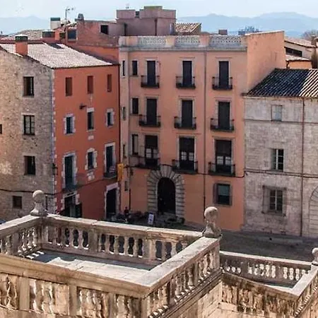 La Lleona * Girona