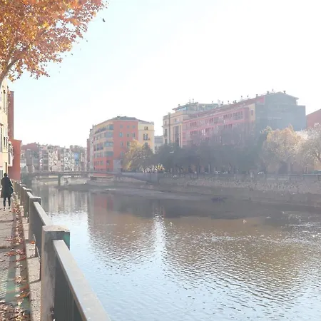 La Lleona Apartmán Girona